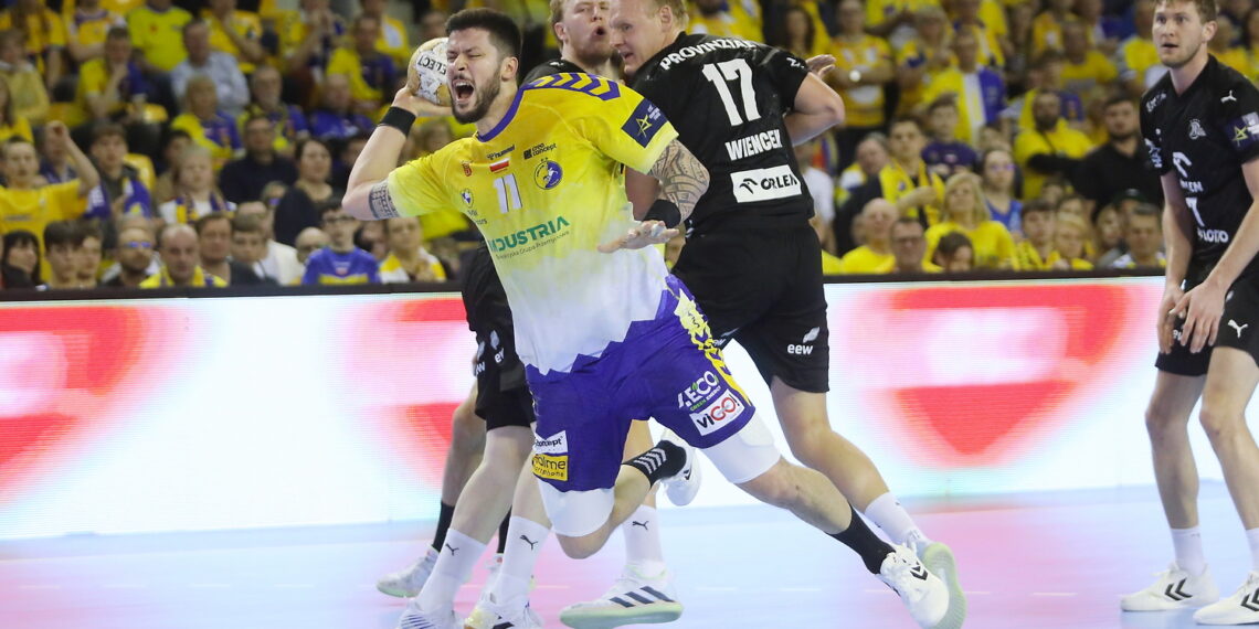 14.02.2024. Kielce. Mecz Ligi Mistrzów: Industria Kielce - THW Kiel. / Fot. Wiktor Taszłow - Radio Kielce