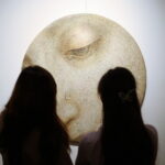 Dwa spojrzenia na rzeźbę i malarstwo dialogujące z przeszłością w kieleckim BWA - Radio Kielce