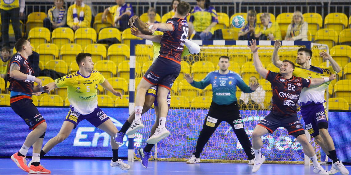17.02.2024. Kielce. 21. kolejka Orlen Superligi: Industria Kielce - Ostrovia Ostrów Wielkopolski / Fot. Wiktor Taszłow - Radio Kielce