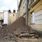 27.02.2024. Kielce. Rozbiórka byłego szpitala MSWiA / Fot. Wiktor Taszłow – Radio Kielce