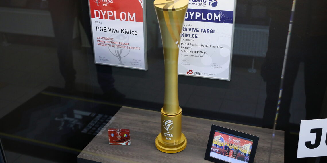 28.02.2024. Kielce. Otwarcie Muzeum Historii Klubu Iskry Kielce / Fot. Wiktor Taszłow - Radio Kielce