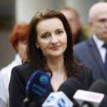 03.02.2024. Kielce. Agata Wojda została oficjalnie zaprezentowana jak kandydatka Koalicji Obywatelskiej na prezydenta Kielc. Na zdjęciu: poseł Marzena Okła-Drewnowicz - minister do spraw polityki senioralnej / Fot. Wiktor Taszłow - Radio Kielce