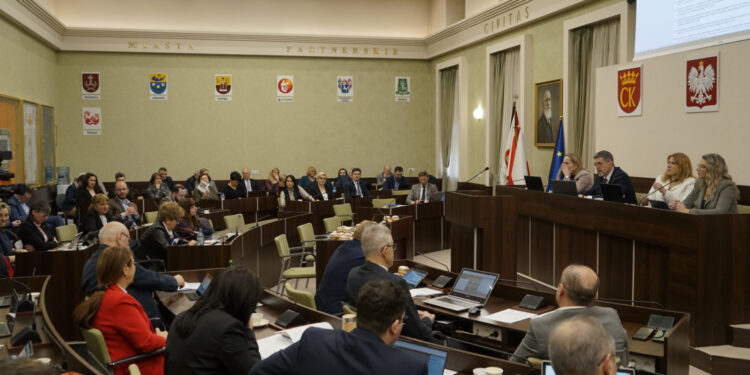 Rada miasta po raz kolejny dyskutować będzie o Koronie Kielce