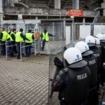Świętokrzyscy policjanci trenowali na stadionie - Radio Kielce