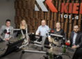 06.02.2024. Radio Kielce. Punkty Widzenia. Na zdjęciu kieleccy radni (od lewej): Marcin Stępniewski, Katarzyna Suchańska, Rafał Szymczyk - dziennikarz Radia Kielce, Anna Kibortt, Karol Wilczyński. / Fot. Dionizy Krawczyński - Radio Kielce