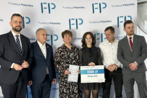 19.02.2024. Opatów. Fundacja Polemika wręcza stypendia uzdolnionej młodzieży. / Fot. Patryk Wójcik - Radio Kielce