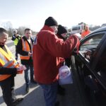 14.02.2024. Górno. Akcja „Nie rozlewaj krwi na drodze” / Fot. Jarosław Kubalski - Radio Kielce