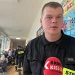 11.02.2024. Bilcza w gminie Obrazów. Rejestracja dawców szpiku. Na zdjęciu Łukasz Wolak - prezes OSP w Głazowie. / Fot. Grażyna Szlęzak - Radio Kielce