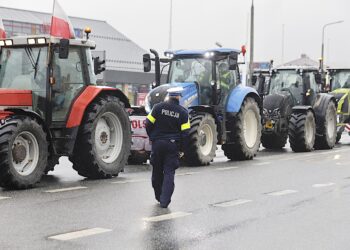 700 policjantów na drogach w związku w protestem rolników