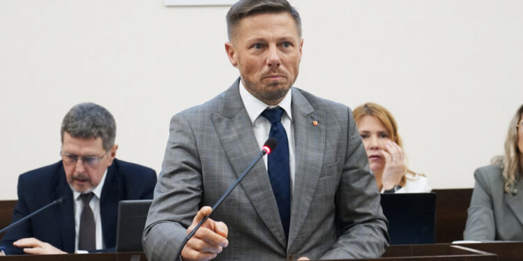 Radny odchodzi z klubu. Czy nadal będzie wiceprzewodniczącym rady?