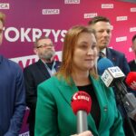 12.03.2024. Kielce. Konferencja Nowej Lewicy. Na zdjęciu (przy mikrofonie): Paulina Piechna-Więckiewicz - podsekretarz stanu w Ministerstwie Edukacji Narodowej / Fot. Marcin Marszałek - Radio Kielce