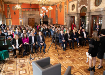 Potrzeba kolejnych rozwiązań dla osób z niepełnosprawnościami w przestrzeni publicznej