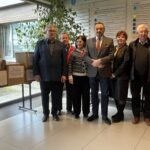 13.03.2024. Kielce. Starostwo Powiatowe. Seniorzy z Chęcin włączyli się w akcję „Paczka dla Rodaka na Wileńszczyźnie” / Fot. Monika Miller - Radio Kielce