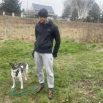 Na zdjęciu: pan Paweł z Diuną / Fot. Grażyna Szlęzak - Radio Kielce