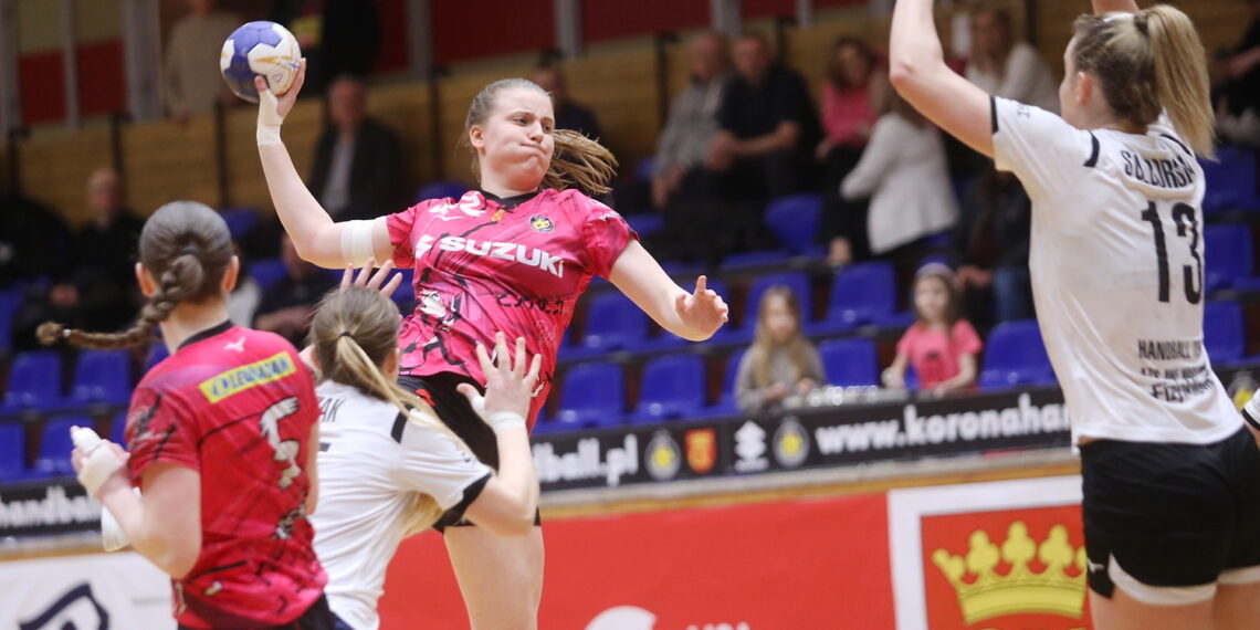 06.03.2024. Kielce. Mecz 11. kolejki Ligi Centralnej Piłki Ręcznej: Suzuki Korona Handball Kielce - Handball Warszawa / Fot. Wiktor Taszłow - Radio Kielce