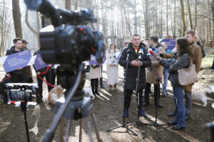 09.03.2024. Kielce. Konferencja prasowa Kamila Suchańskiego - kandydata na prezydenta Kielc / Fot. Wiktor Taszłow - Radio Kielce