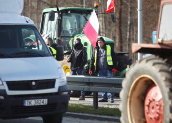 20.03.2024. Kielce. Protest rolników na ul. Ściegienngo / Fot. Wiktor Taszłow - Radio Kielce