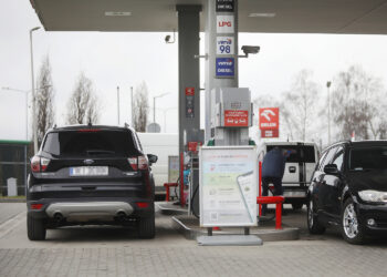 Jest decyzja rządu w sprawie stawek na paliwo - Radio Kielce Jest decyzja rządu w sprawie stawek na paliwo