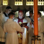 30.03.2024 Kielce. Katedra. Wigilia Paschalna / Fot. Wiktor Taszłow - Radio Kielce