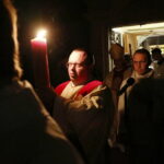 30.03.2024 Kielce. Katedra. Wigilia Paschalna / Fot. Wiktor Taszłow - Radio Kielce