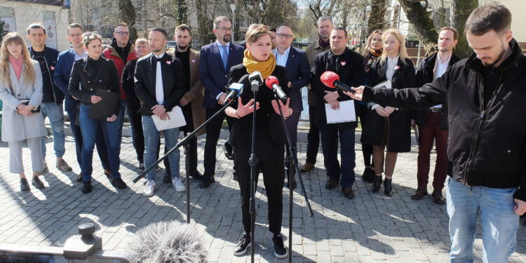 Współpraca z sąsiednimi gminami pomoże także Kielcom - twierdzi Agata Wojda
