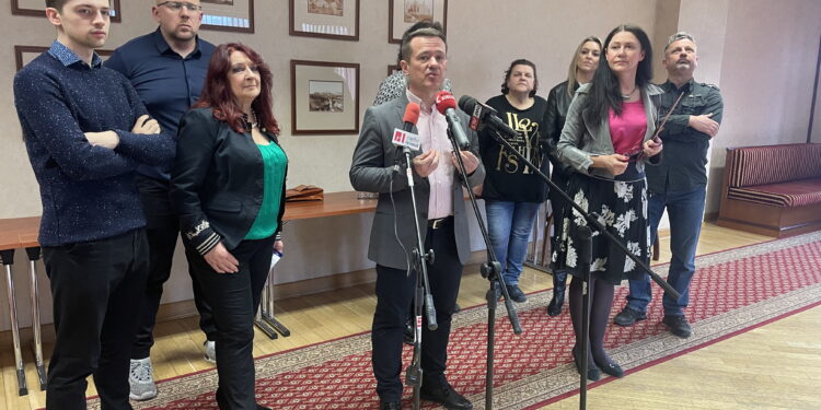 Kandydat na burmistrza Sandomierza zapowiada wyjście zza biurek
