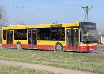 Autobus, MPK, komunikacja miejska / Fot. Robert Felczak – Radio Kielce