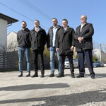 27.03.2024. Kielce. Konferencja prasowa kandydata na prezydenta Kielc Adama Cyrańskiego (z prawej) oraz kandydatów Trzeciej Drogi na kieleckich radnych / Fot. Robert Felczak – Radio Kielce