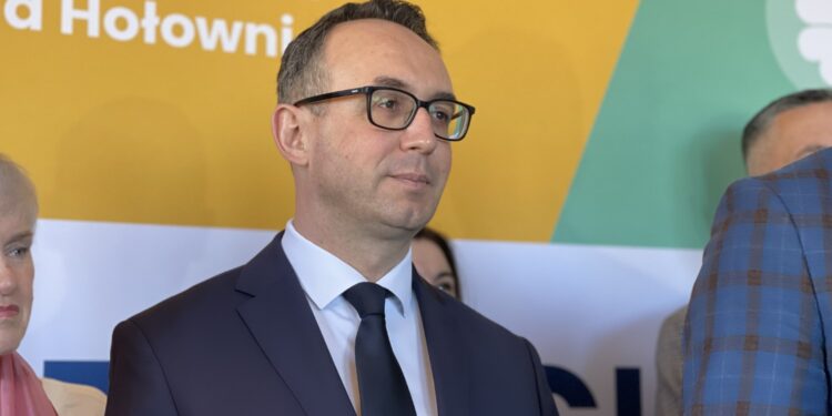 Klimczak: zleciłem analizę reorganizacji biur Zakładów Linii Kolejowych - Radio Kielce Na zdjęciu: Dariusz Klimczak - minister infrastruktury / Fot. Robert Felczak - Radio Kielce