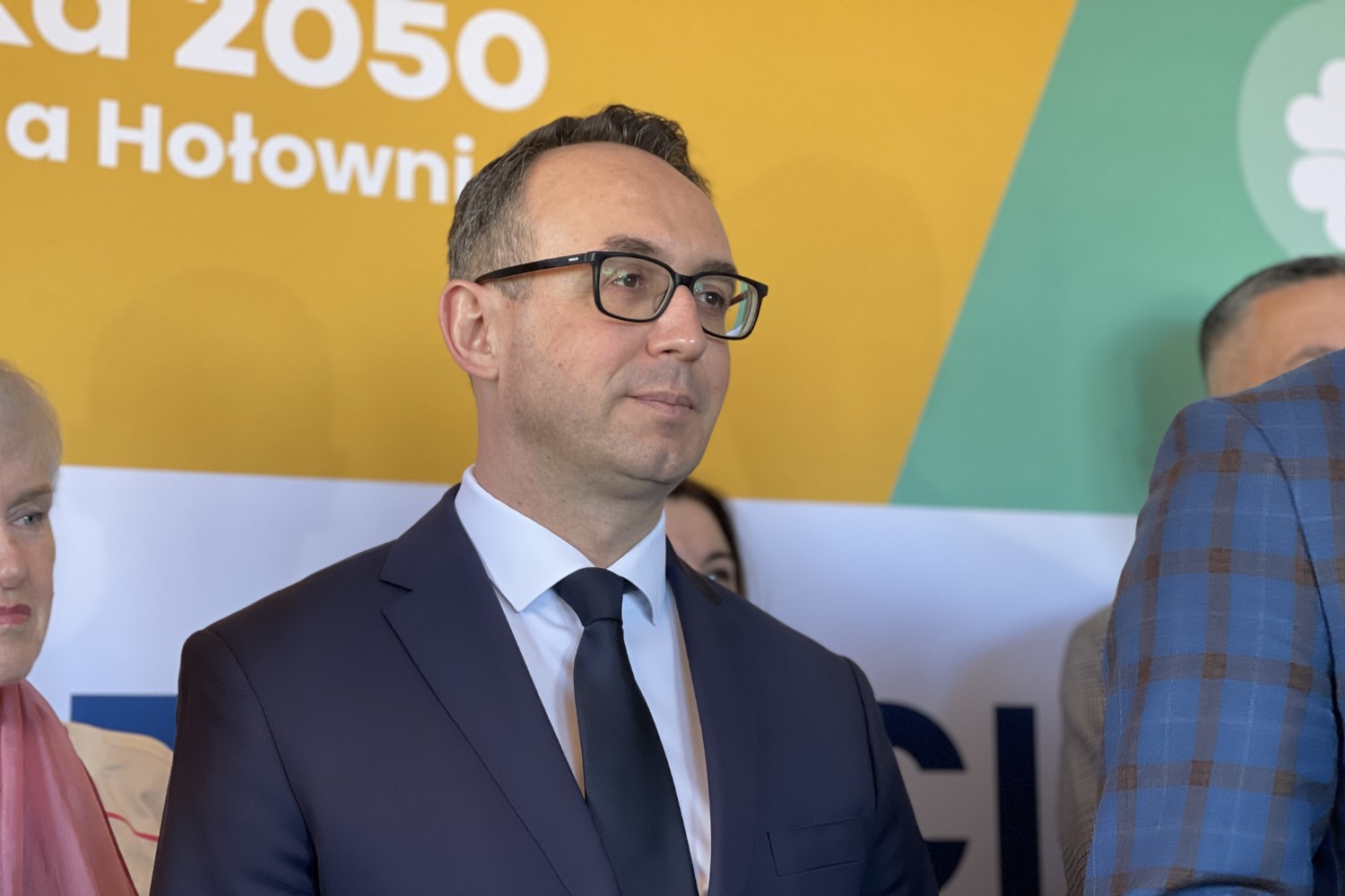 Klimczak: zleciłem analizę reorganizacji biur Zakładów Linii Kolejowych