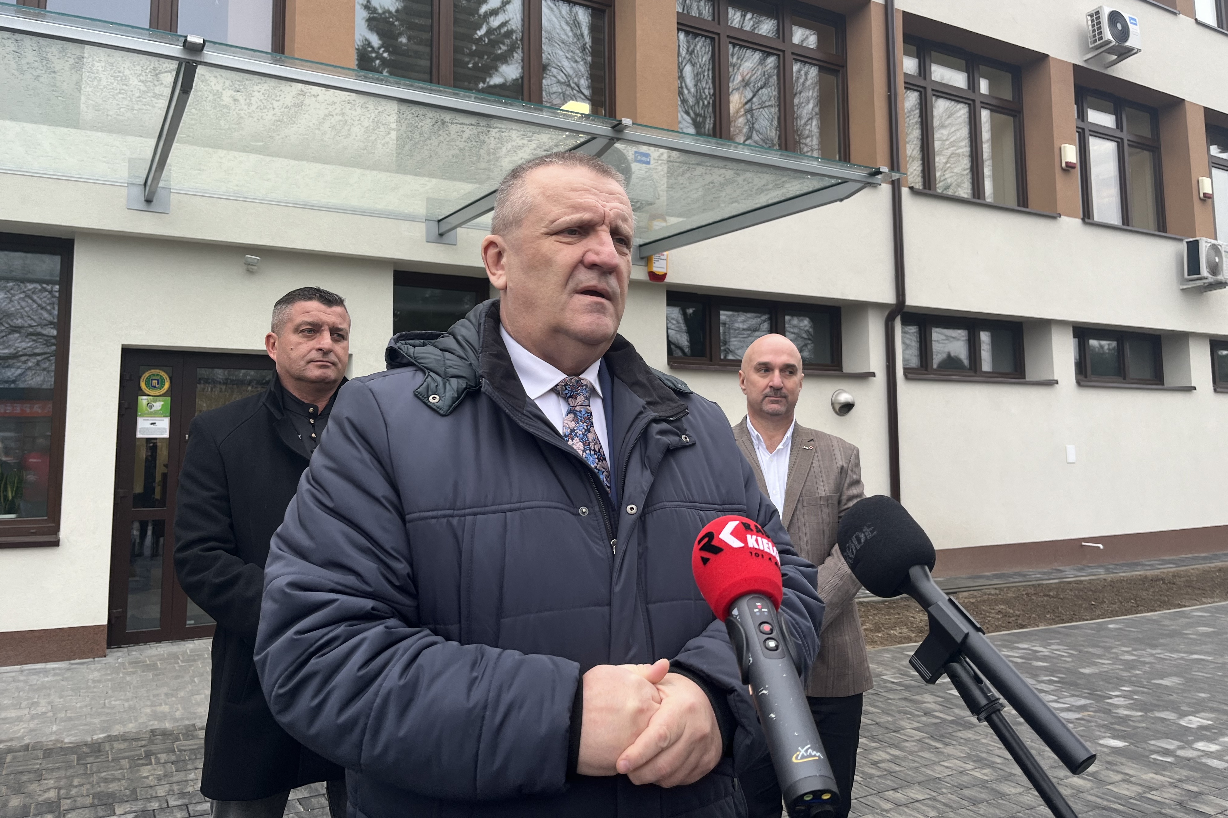 Utrzymanie urzędu miasta w Kunowie będzie kosztować mniej