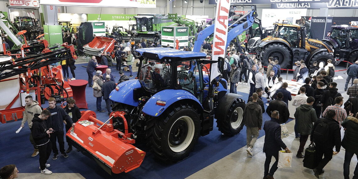 Nowinki techniki rolniczej na targach Agrotech w Kielcach