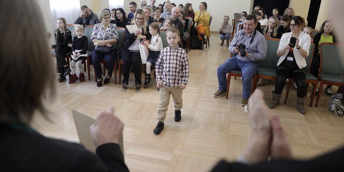 15.03.2024 Kielce. Finał konkursu plastycznego dla dzieci "Kielce - Moje Miasto w 2024 roku" / Fot. Jarosław Kubalski - Radio Kielce