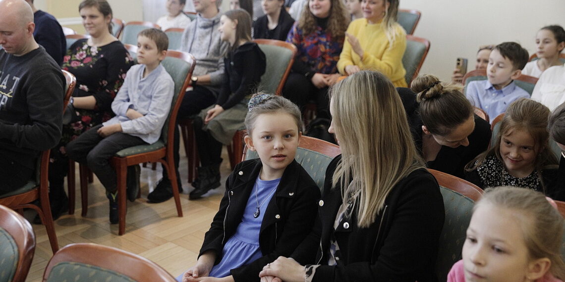 15.03.2024 Kielce. Finał konkursu plastycznego dla dzieci "Kielce - Moje Miasto w 2024 roku" / Fot. Jarosław Kubalski - Radio Kielce