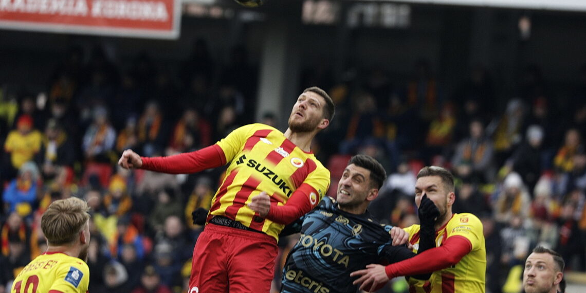 17.03.2024. Kielce. 25. kolejka PKO BP Ekstraklasy Korona Kielce - Pogoń Szczecin / Fot. Jarosław Kubalski - Radio Kielce
