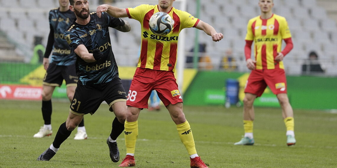 17.03.2024. Kielce. 25. kolejka PKO BP Ekstraklasy Korona Kielce - Pogoń Szczecin / Fot. Jarosław Kubalski - Radio Kielce