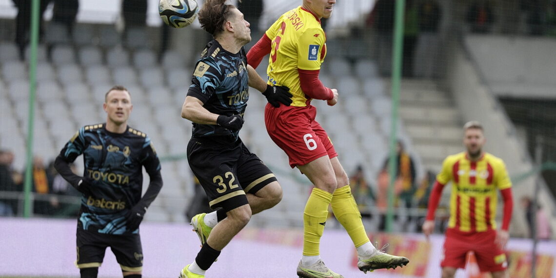 17.03.2024. Kielce. 25. kolejka PKO BP Ekstraklasy Korona Kielce - Pogoń Szczecin / Fot. Jarosław Kubalski - Radio Kielce