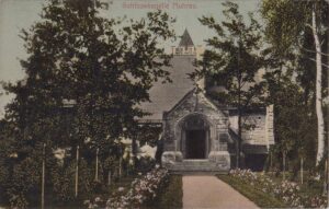 Na zdjęciu Morawa, kaplica przy pałacu (1910-15) - fotopolska.eu