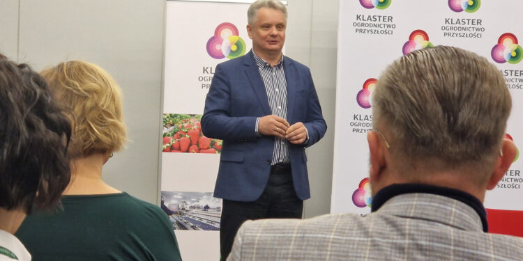Klaster Ogrodnictwo Przyszłości połączy naukę z rolnictwem - Radio Kielce