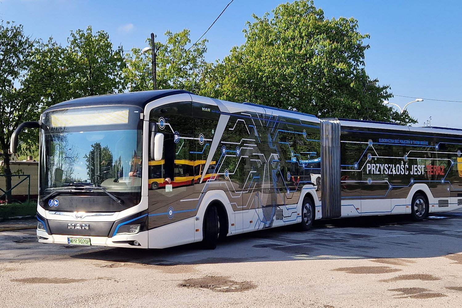 Na zdjęciu: autobus ELECTRIC MAN Lion’s City E / Fot. Miejskie Przedsiębiorstwo Komunikacji w Kielcach