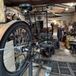 12.04.2024. Ostrowiec Św. W warsztacie Sebastiana Majewskiego powstają rowery i riksze / Fot. Patryk Wójcik - Radio Kielce