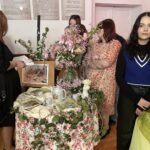 11.04.2024. Sandomierz. Wystawa "Wielcy malarze na stołach sandomierskiej "Marmolady" / Fot. Grażyna Szlęzak - Radio Kielce