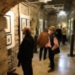14.04.2024. Sandomierz. Wystawa „Brama” prof. Wincentego Kućmy w Muzeum Diecezjalnym - Domu Długosza / Fot. ks. Grzegorz Słodkowski