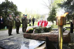 Katyń stał się jednym z symboli wielu miejsc na wschodzie, gdzie ginęli Polacy