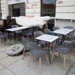 25.04.2024. Kielce. Rynek. Ogródki gastronomiczne / Fot. Wiktor Taszłow - Radio Kielce