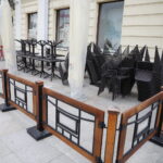 25.04.2024. Kielce. Rynek. Ogródki gastronomiczne / Fot. Wiktor Taszłow - Radio Kielce