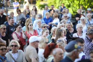 30.04.2024. Kielce, Plac Literatów. „Potańcówka - podziękówka”. / Fot. Wiktor Taszłow - Radio Kielce