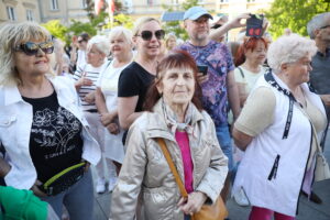 30.04.2024. Kielce, Plac Literatów. „Potańcówka - podziękówka”. / Fot. Wiktor Taszłow - Radio Kielce