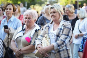 30.04.2024. Kielce, Plac Literatów. „Potańcówka - podziękówka”. / Fot. Wiktor Taszłow - Radio Kielce