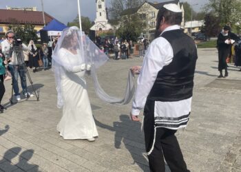 Żydowskie wesele na starachowickim rynku